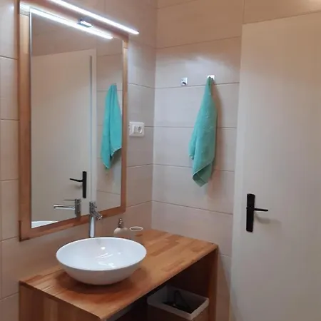 Socaland Apartmaji Apartamento *